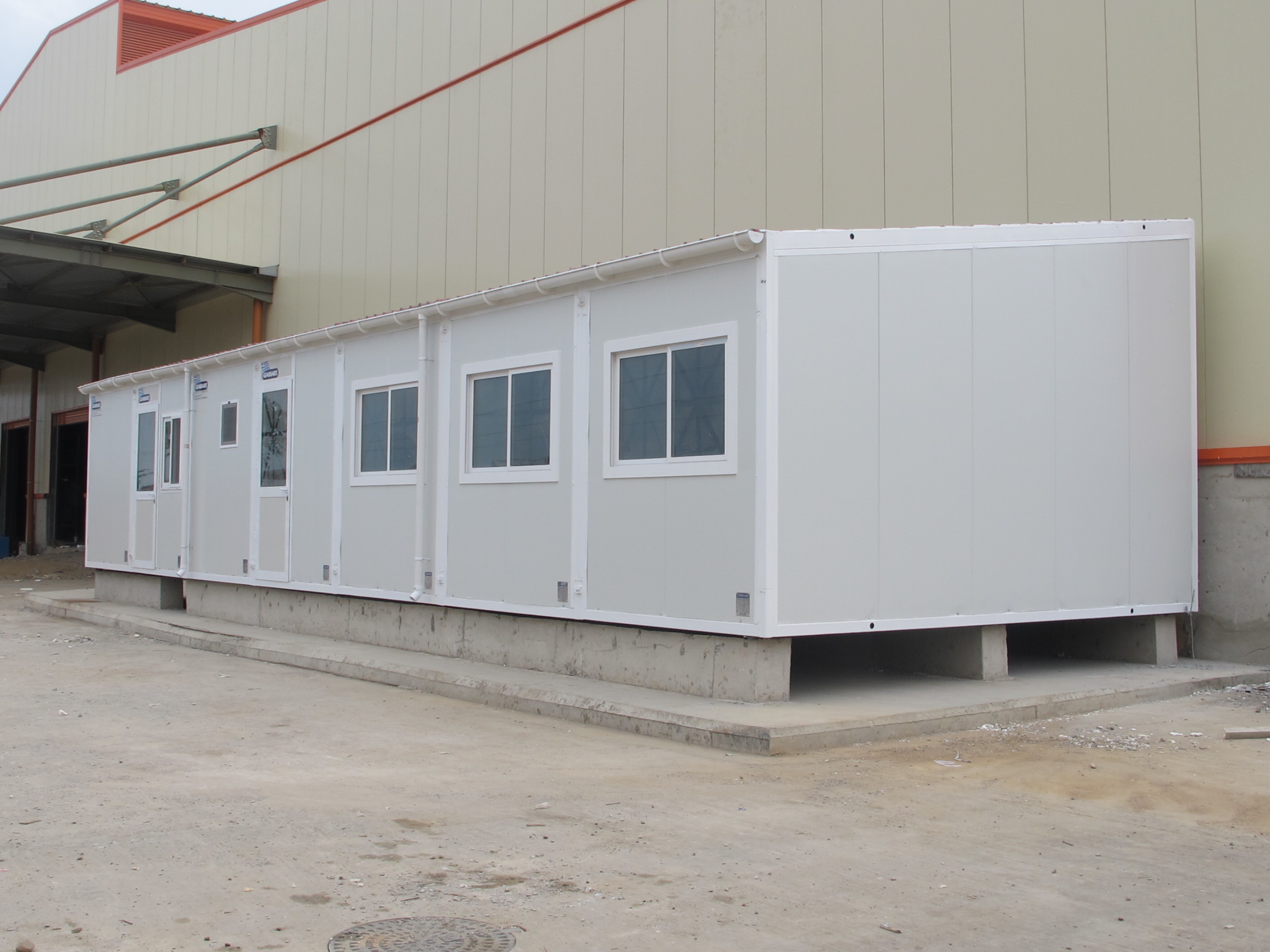 Γραφεία και Βοηθητικά Κτίρια Βιομηχανίας, Νιγηρία)