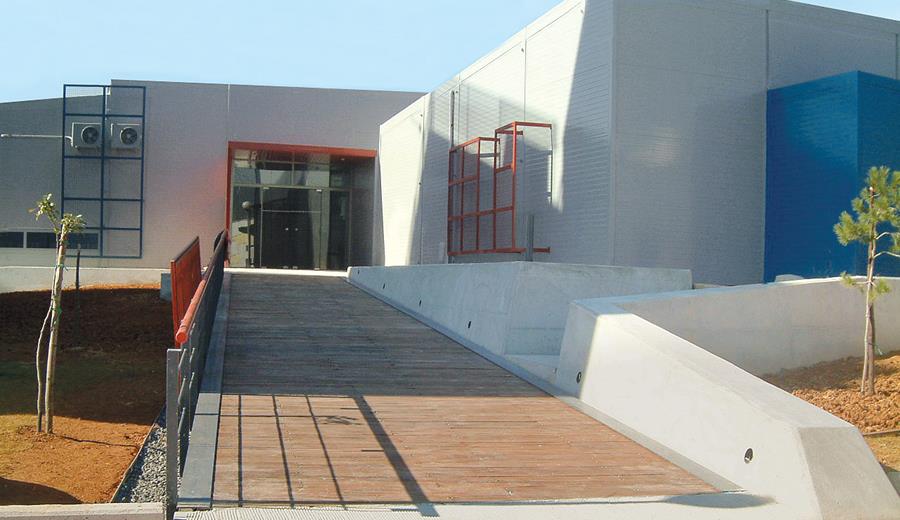 Καταστήματα & Χώροι Αναψυχής